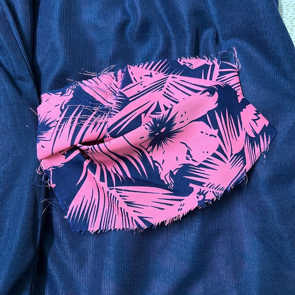 [NWOT] Chic Pink and Blue Neon Sleeveless Top with attachable sleeves. - Picture 5 of 5
